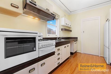 Property photo of 4 Glenavon Avenue Beverly Hills NSW 2209
