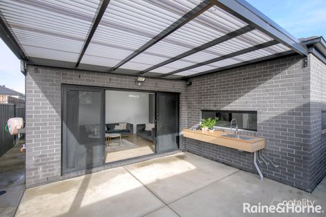 Property photo of 12 Bolwarra Street Craigieburn VIC 3064