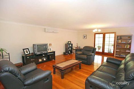 Property photo of 15 Excelsa Place Heritage Park QLD 4118