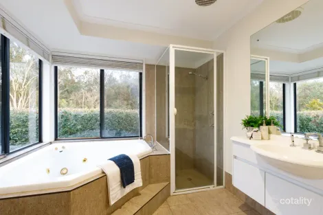 Property photo of 3 Kensington Circuit Brookfield QLD 4069