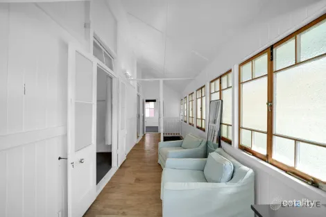 Property photo of 211 Annerley Road Annerley QLD 4103
