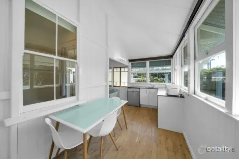 Property photo of 211 Annerley Road Annerley QLD 4103