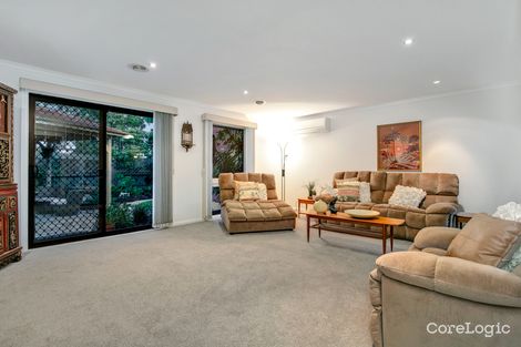 Property photo of 8 Armiston Grove Altona Meadows VIC 3028