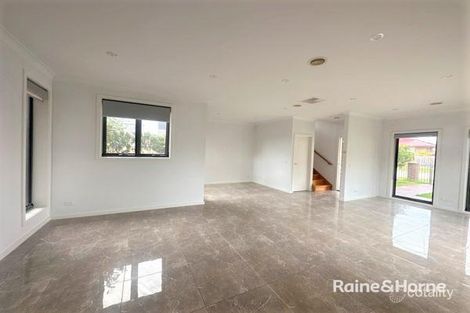Property photo of 1/7 Treesbank Avenue Springvale VIC 3171