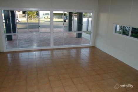 Property photo of 3 Dunn Road Avenell Heights QLD 4670