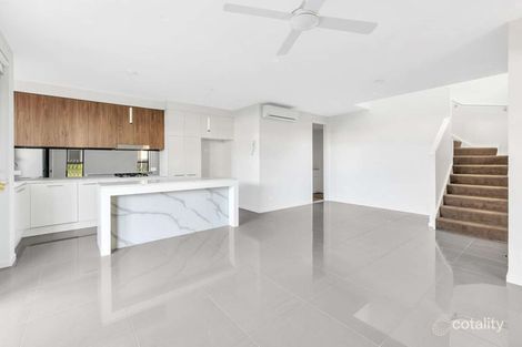 Property photo of 23/37 Sickle Avenue Hope Island QLD 4212