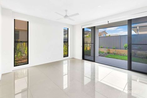 Property photo of 23/37 Sickle Avenue Hope Island QLD 4212