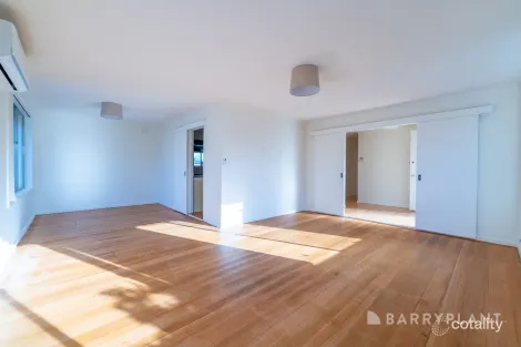 Property photo of 5 Cresta Court Lalor VIC 3075