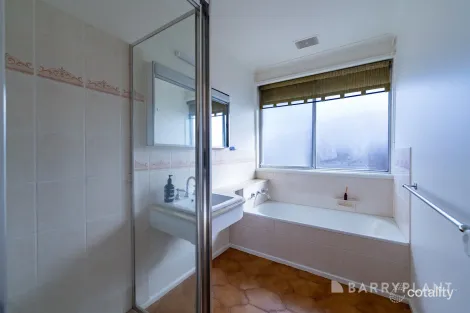 Property photo of 5 Cresta Court Lalor VIC 3075