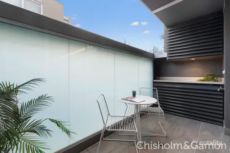 Property photo of 107/96 Ormond Road Elwood VIC 3184