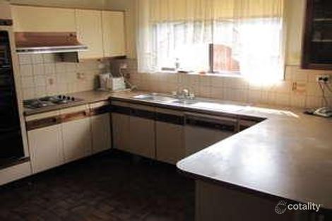 Property photo of 10 Chamberlain Road Newborough VIC 3825