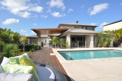 94 Salvado Dr, Pacific Pines, QLD 4211