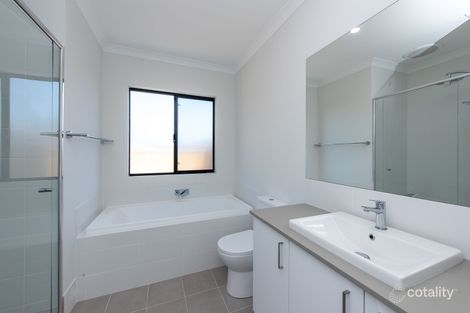 Property photo of 5A Deepdene Close Heathridge WA 6027