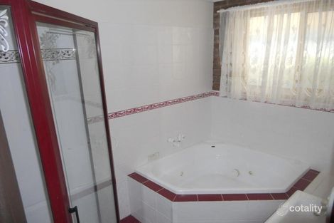 Property photo of 17 Langstaffe Drive Wendouree VIC 3355