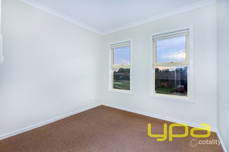 Property photo of 2/17 Maree Court Kurunjang VIC 3337