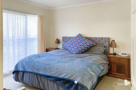 Property photo of 17 Ellesmere Terrace Strathdale VIC 3550