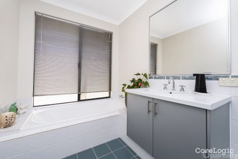 Property photo of 25 Frenchmans Crescent Secret Harbour WA 6173