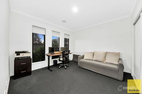Property photo of 32 Lagoon Drive Aintree VIC 3336
