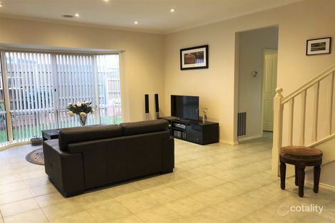 Property photo of 43 Fairlie Avenue Macleod VIC 3085