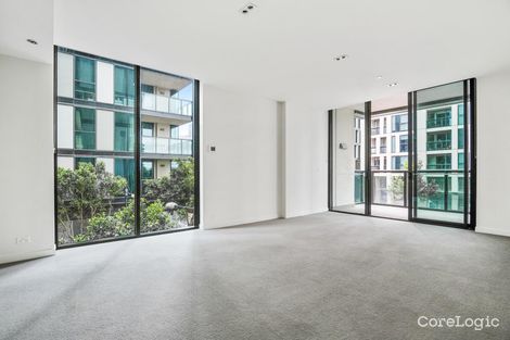 Property photo of 1H/9 Waterside Place Docklands VIC 3008