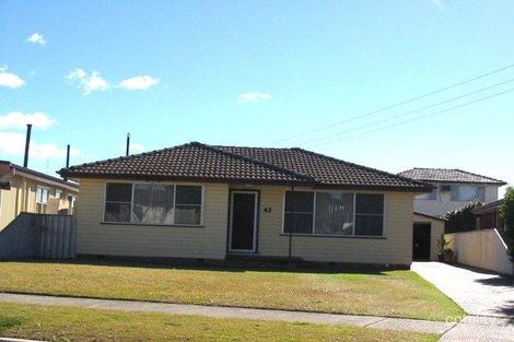 42 Conmurra Cct, Shortland, NSW 2307
