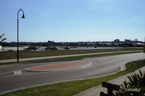 Property photo of 96 Moondarra Drive Berwick VIC 3806