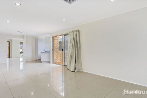 Property photo of 32 Kershaw Drive Narre Warren South VIC 3805