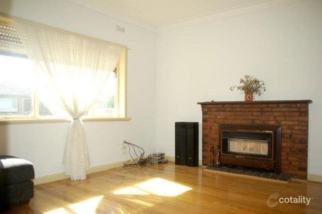 Property photo of 14 Raymond Street Sunshine West VIC 3020
