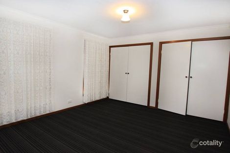 Property photo of 24 Dobell Crescent Werribee VIC 3030