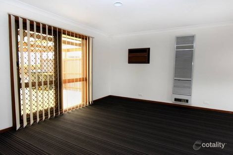 Property photo of 24 Dobell Crescent Werribee VIC 3030
