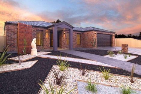 60 Bassett Dr, Strathfieldsaye, VIC 3551