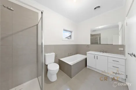 Property photo of 1/39 Sun Crescent Sunshine VIC 3020