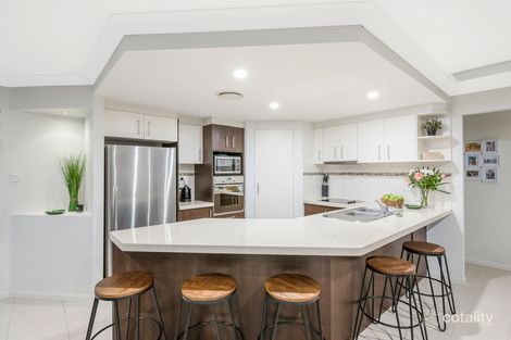 Property photo of 9 Creswick Close Manly West QLD 4179