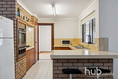 Property photo of 28 Guron Road Duncraig WA 6023