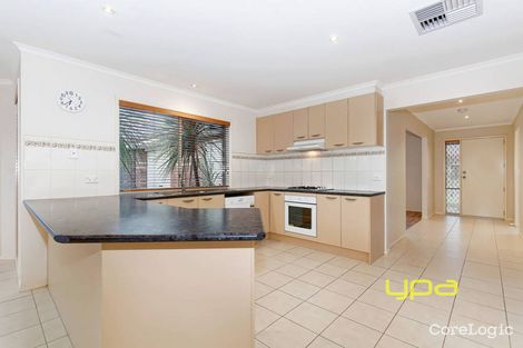 Property photo of 10 Maculata Place Manor Lakes VIC 3024