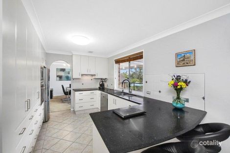 Property photo of 1 Moir Place Green Point NSW 2251