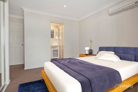 Property photo of 1/2 Queens Road Taringa QLD 4068