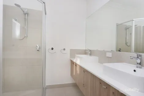 Property photo of 41 Karachi Avenue Mount Cottrell VIC 3024