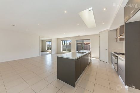 Property photo of 118 Rossack Drive Waurn Ponds VIC 3216