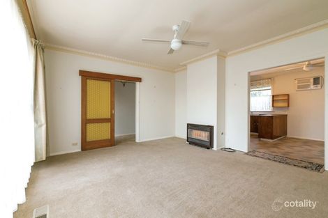 Property photo of 8 Dover Street Wendouree VIC 3355