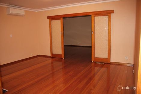 Property photo of 100 Tunaley Parade Reservoir VIC 3073