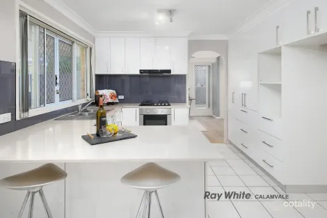 Property photo of 36 Cleveland Place Stretton QLD 4116