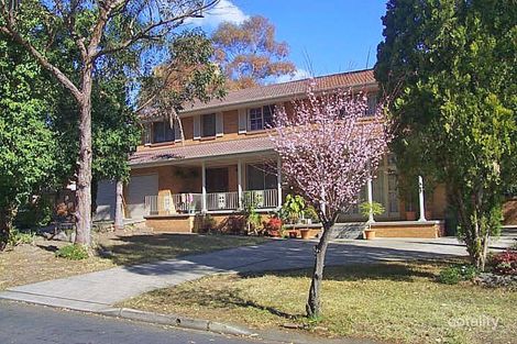 18 Belvedere Ave, Castle Hill, NSW 2154