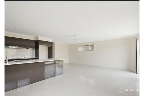 Property photo of 16 Gains Place Glenvale QLD 4350