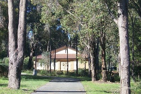 10 Chidlow St, Mount Helena, WA 6082