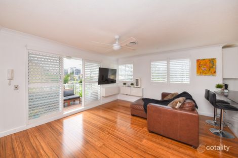 Property photo of 9/156 Surf Parade Broadbeach QLD 4218