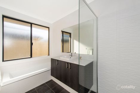 Property photo of 2 Hopetoun Bend Dawesville WA 6211