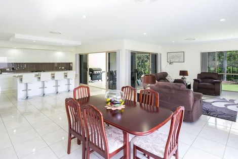 Property photo of 18 Rhodium Crescent Hope Island QLD 4212