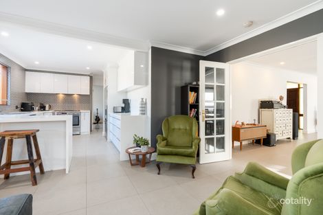 Property photo of 32 Hilarion Road Duncraig WA 6023