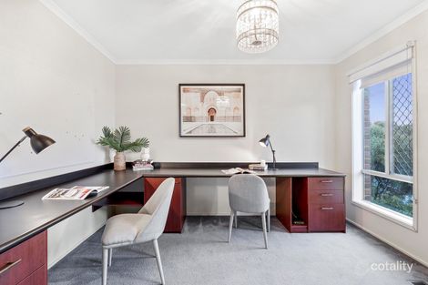 Property photo of 8 Strathbogie Walk Burwood East VIC 3151